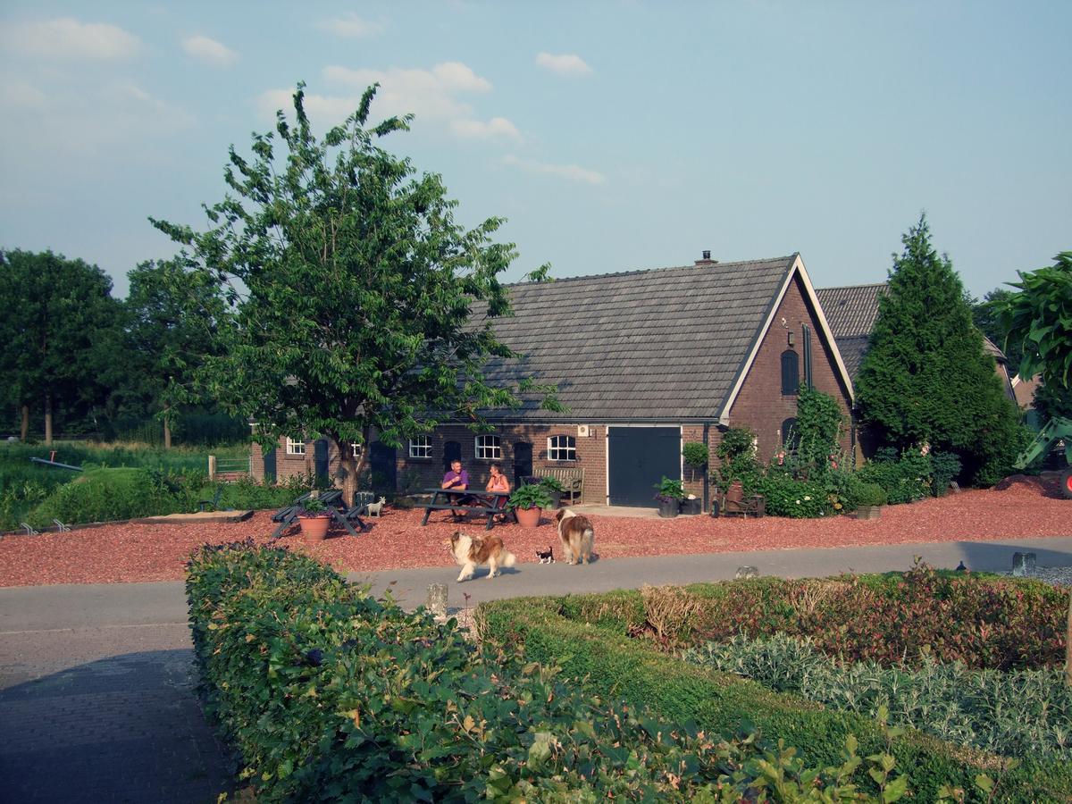 De Priesnitzhoeve Laag-Soeren Exteriér fotografie